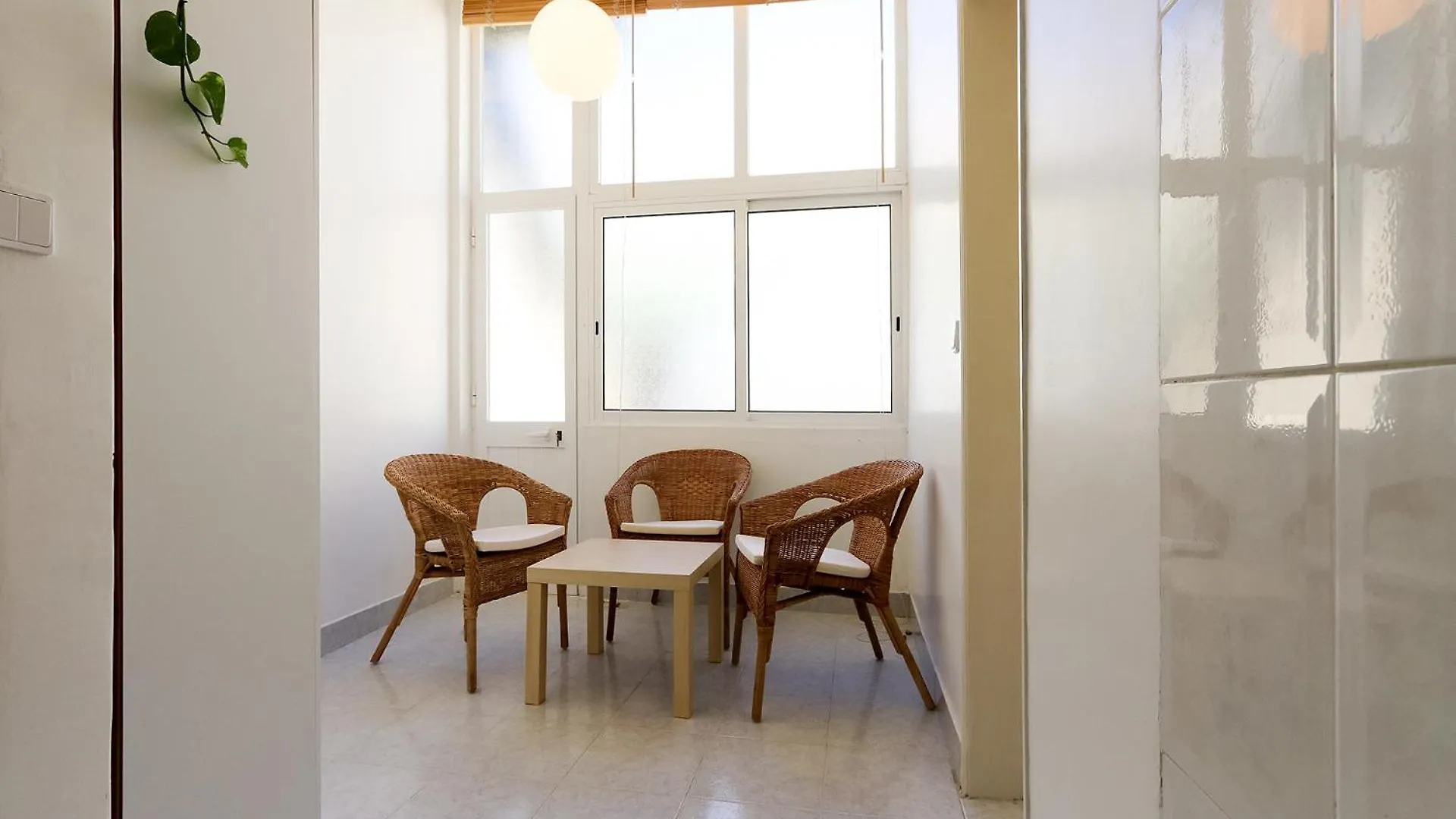 Cozy And Sunny Apartment - Anjos, Lisbon