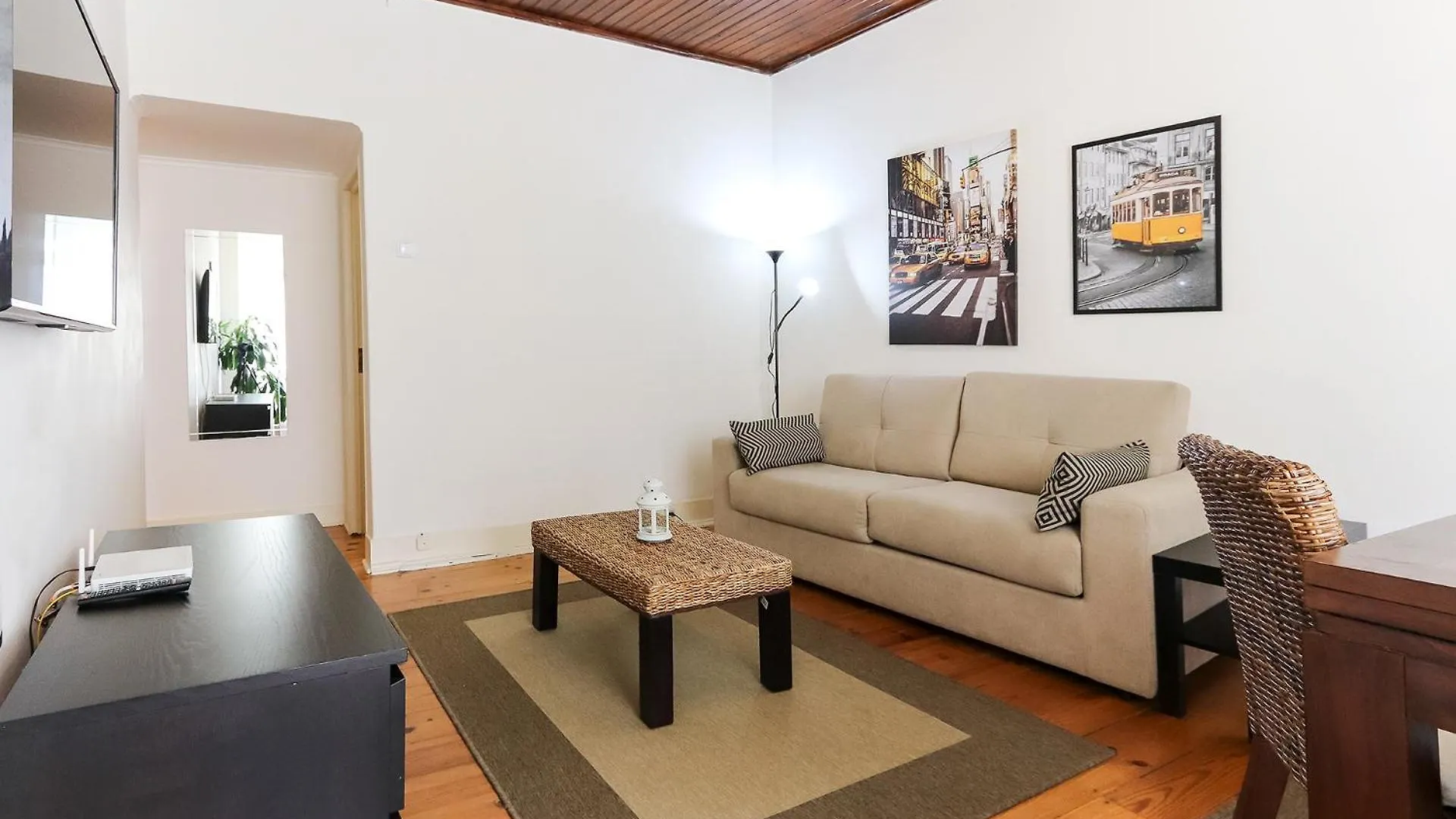 Cozy And Sunny Apartment - Anjos, Lisbon